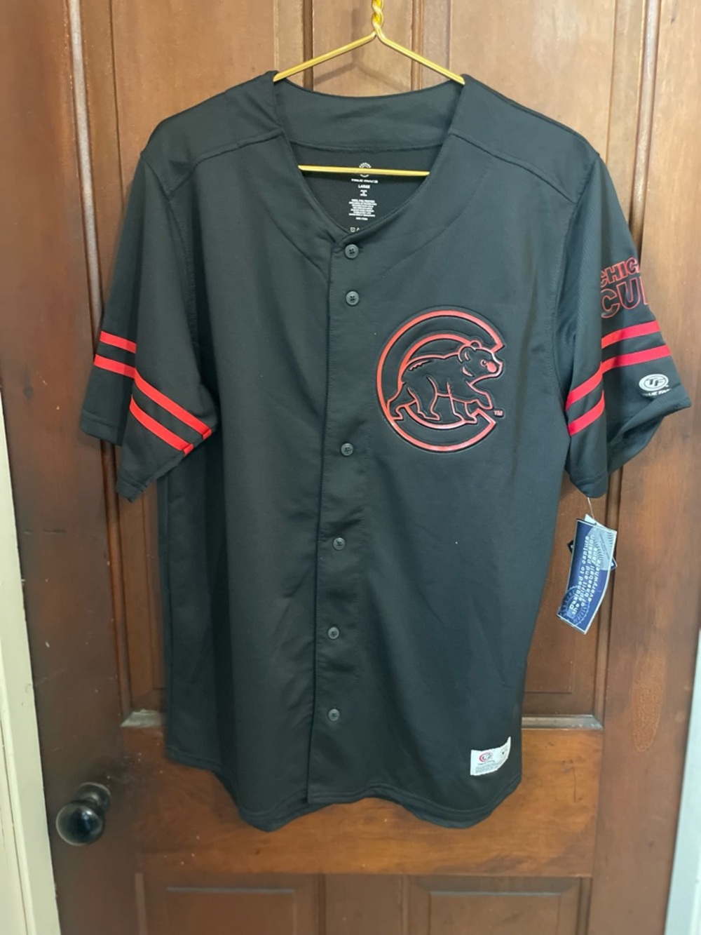 Genuine Merchandise men's large short sleeve black Chicago Cubs shirt NWT